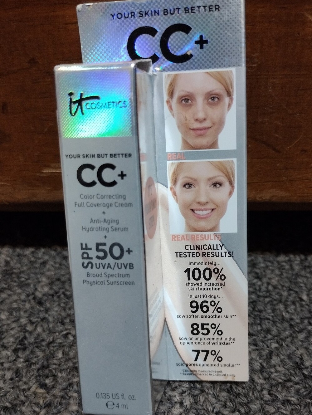 it cosmetics CC+ Color Correcting Cream SPF 50+ UVA/UVB